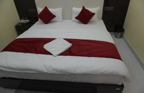 Gopalbari Hotel | Hotel Hanumat Palace-300 meter Jaipur junction & 1km Sindhi camp bus stand