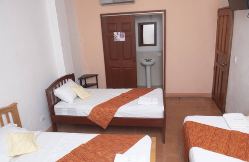 Leon Hotel | hotel Hellenika