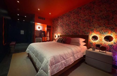 Cherokee Triangle Casa | Hotel Hilo - Room 201