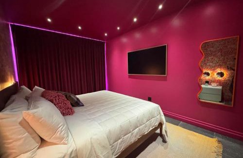 Cherokee Triangle Casa | Hotel Hilo - Room 203