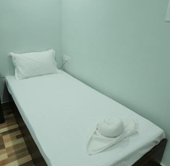 Sualkuchi Hotel | Hotel HK Regency