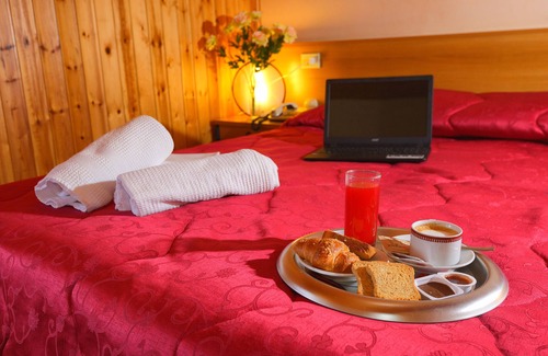 Barrea Hotel | Hotel Holidays