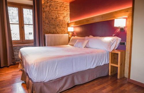 Rupit I Pruit Casa | Hotel Hostal Estrella