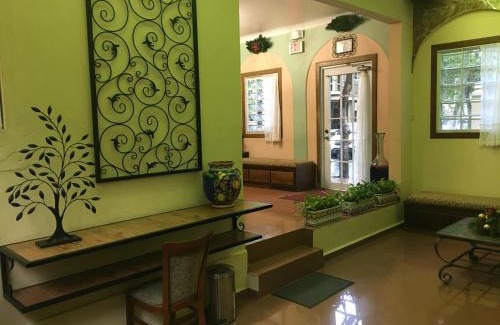 Santurce Hotel | Hotel Iberia - San Juan
