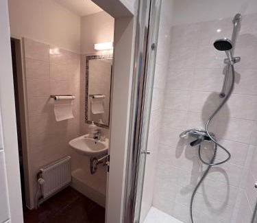 Huxtertor/Muhlentor/Gartnergasse Hotel | Hotel Ideal