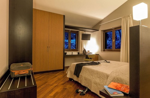 Rocchetta SantʼAntonio Hotel | Hotel il Castagneto Melfi