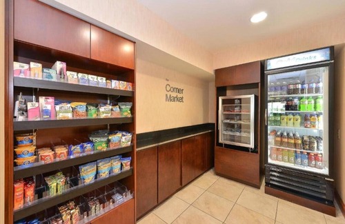 Aurora Casa | Hotel in Denver area located on premise of Southlands