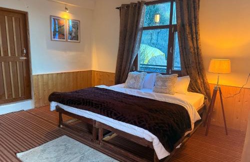Aleo Casa | hotel in manali by Aura