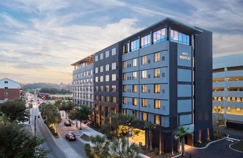 College Town Hotel | Hotel Indigo Tallahassee - Collegetown by IHG