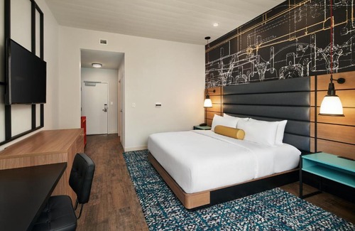 College Town Hotel | Hotel Indigo Tallahassee - Collegetown by IHG