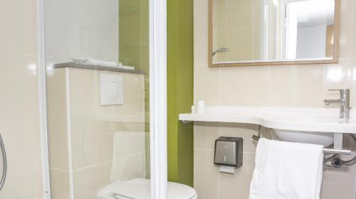 Montlucon Hotel | Hotel Inn Design Montluçon
