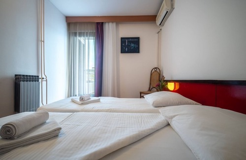 Cove Rogacic Casa | Hotel Issa - Double Room Park View 1