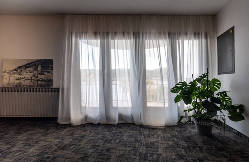 Cove Rogacic Casa | Hotel Issa - Double Room Sea View 9