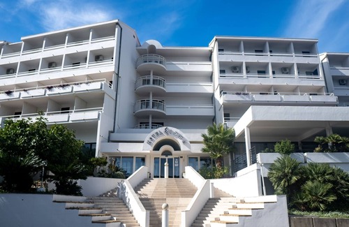 Cove Rogacic Casa | Hotel Issa - Double Room Sea View 9