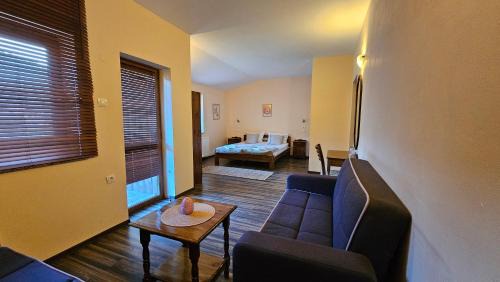 Smolyan Complejo | Hotel Izvorat Arda - Хотел Изворът Арда