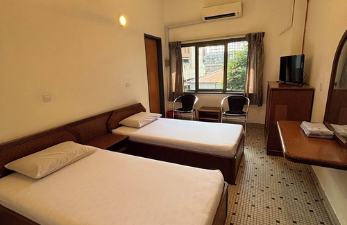 Central District Hotel | Hotel J.B.