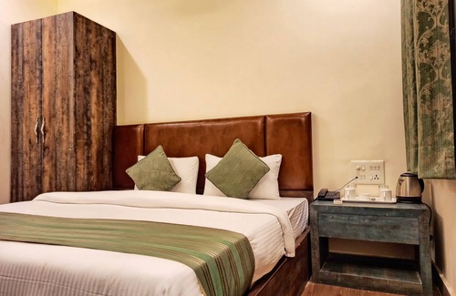 Sigra Hotel | Hotel Janki Inn Varanasi