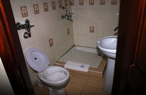 Kampala Hotel | Hotel Jfrigh