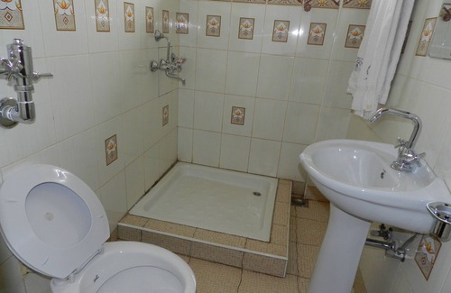 Kampala Hotel | Hotel Jfrigh