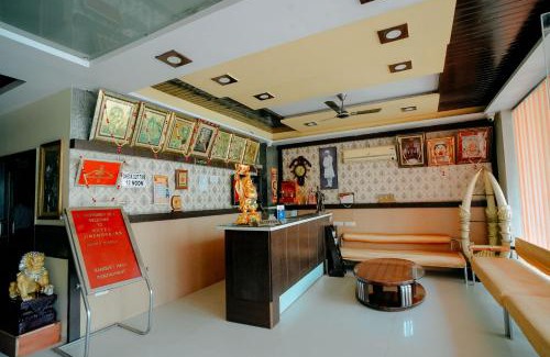 Sindhi Camp Casa | Hotel Jinendra Inn