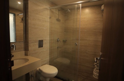 The Mall Road Hotel | Hotel Jiva