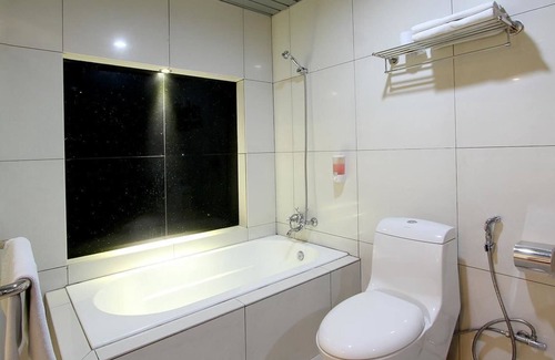 Taman Johor Jaya Hotel | Hotel JSL