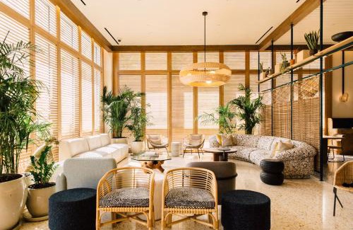 Los Angeles Hotel | Hotel June West LA, a Member of Design Hotels
