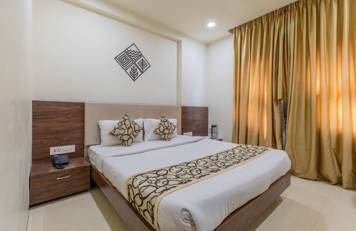Maharana Pratap Nagar Hotel | Hotel Kamla Regency