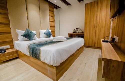 Kota Hotel | Hotel Kanchan