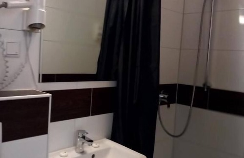 Stadtbezirk 3 Hotel | Hotel Karolinger