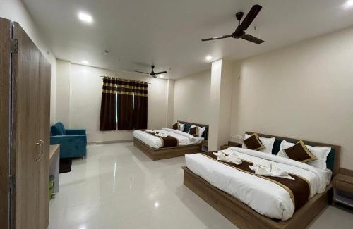 Varanasi Hotel | HOTEL KAVANA