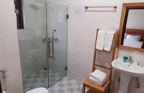Khuruthang Hotel | Hotel Khuruu Khuruu