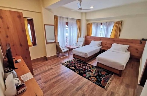 Khuruthang Hotel | Hotel Khuruu Khuruu
