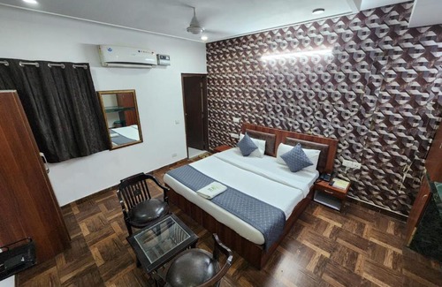 Vasant Kunj Hotel | hotel King residency