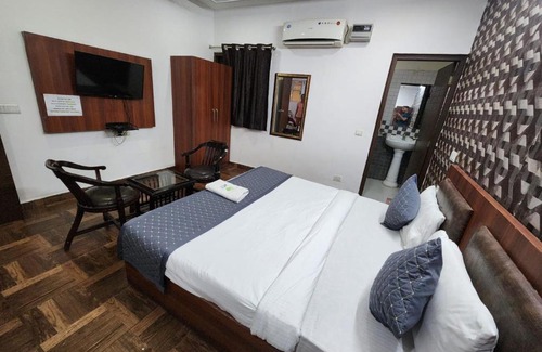 Vasant Kunj Hotel | hotel King residency