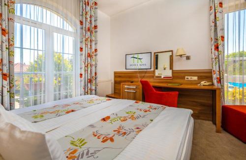 Tata Hotel | Hotel Kiss