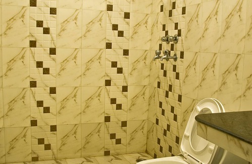Sindhi Camp Hotel | Hotel Konark