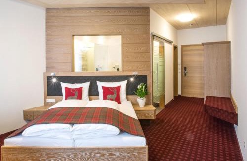 Gammertingen Casa | Hotel Kreuz Gästehaus und Lauchertbar mit Terrasse
