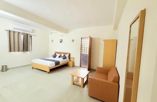 Valsad Hotel | Hotel Krishna Garden