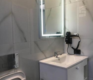 Borsh Hotel | Hotel Kristal Borsh
