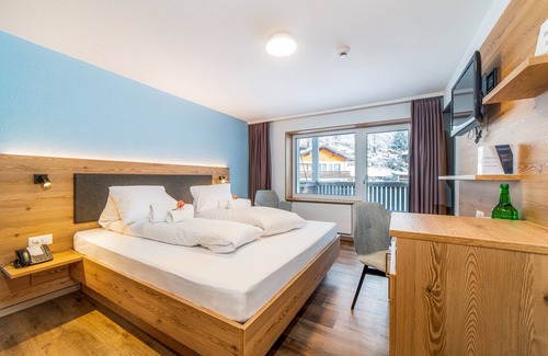 Saas Almagell Hotel | Hotel Kristall-Saphir