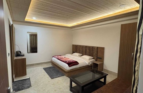Badrinath Hotel | Hotel Kuber Palace Badrinath