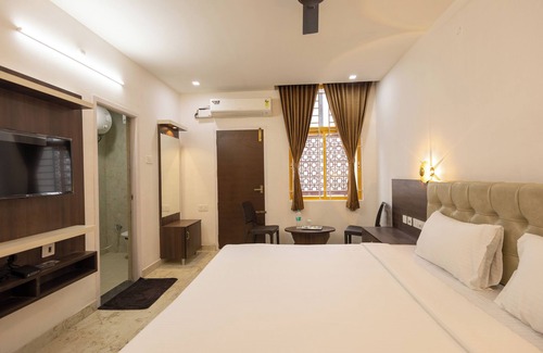 Yercaud Hotel | Hotel Kurunjii Residency