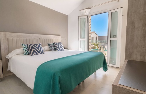 Maspalomas Hotel | Hotel LIVVO Los Calderones - Adults Recommended