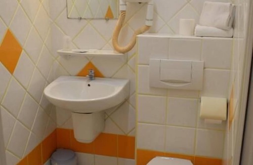 Saintes-Maries-de-la-Mer Hotel | HOTEL LE CASTELET