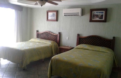 Ezequiel Montes Hotel | Hotel La Capilla