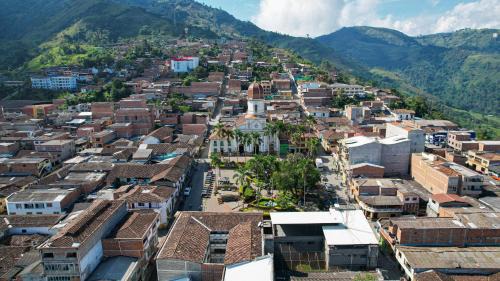 Ituango Hotel | Hotel La Casona Ituango