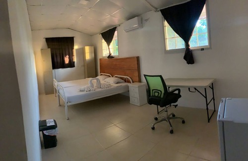 Colon Cama Y Desayuno | Hotel La Ceiba Panamá