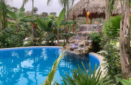 Puerto López Hotel | Hotel La Costa International Salango