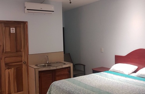 Santa Lucia Hotel | Hotel La Cueva De Limón